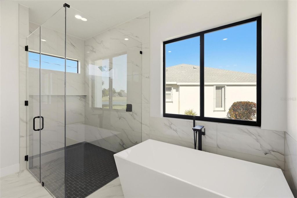 Image 23 of property listing at 17 LONG MEADOW ROAD, Rotonda West, FL 33947