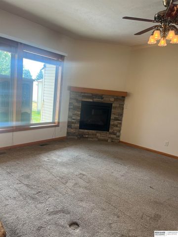 13009 S 49th Street, Papillion, NE 68133