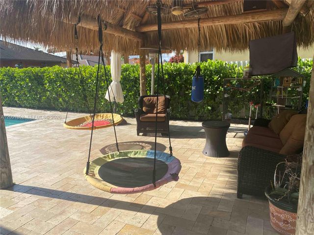 14302 SW 15th St, Miami, FL 33184