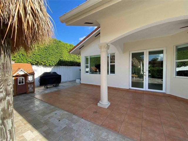 14302 SW 15th St, Miami, FL 33184