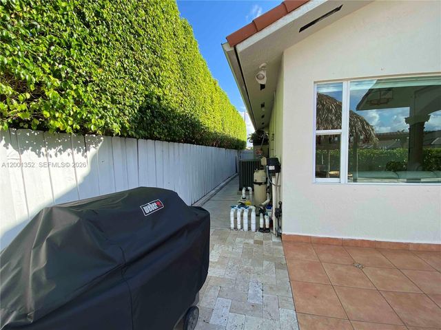 14302 SW 15th St, Miami, FL 33184