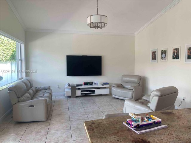 14302 SW 15th St, Miami, FL 33184