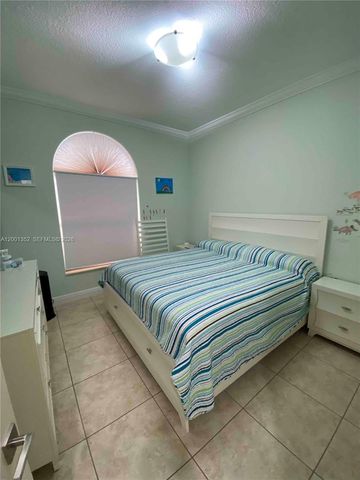 14302 SW 15th St, Miami, FL 33184