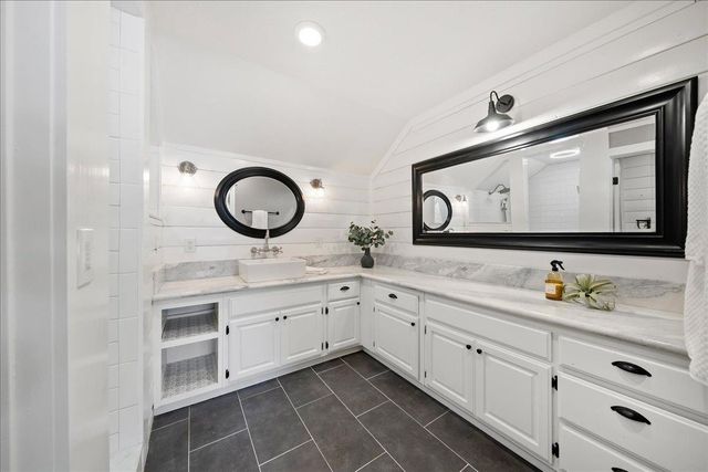 4380 Slodusty Rd, Garden Valley, CA 95633