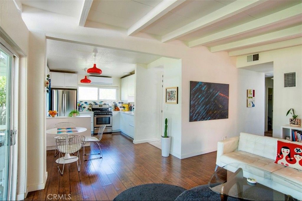 Image 10 of property listing at 1329 Campus Avenue, Redlands, CA 92374
