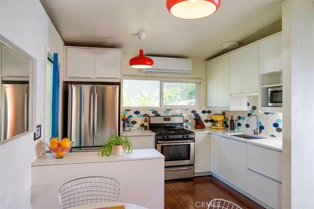 Image 8 of property listing at 1329 Campus Avenue, Redlands, CA 92374