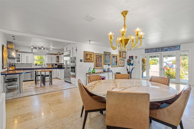 7970 Hawthorne Ave, Miami Beach, FL 33141