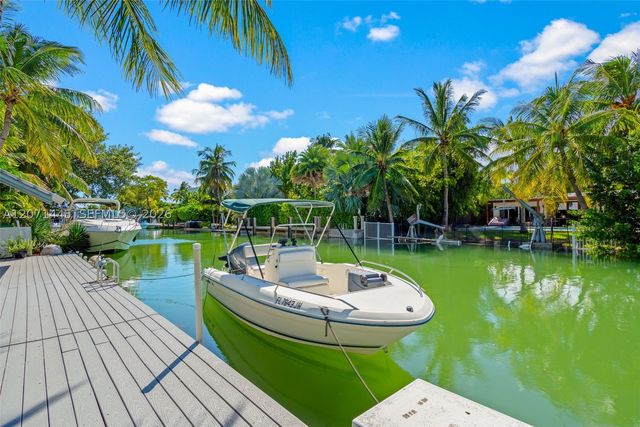 7970 Hawthorne Ave, Miami Beach, FL 33141