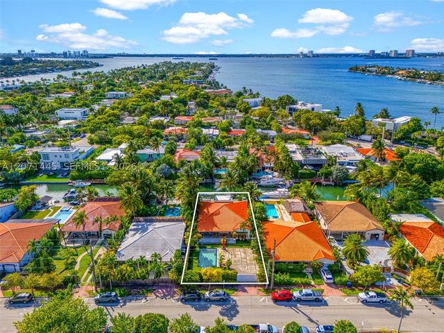 7970 Hawthorne Ave, Miami Beach, FL 33141