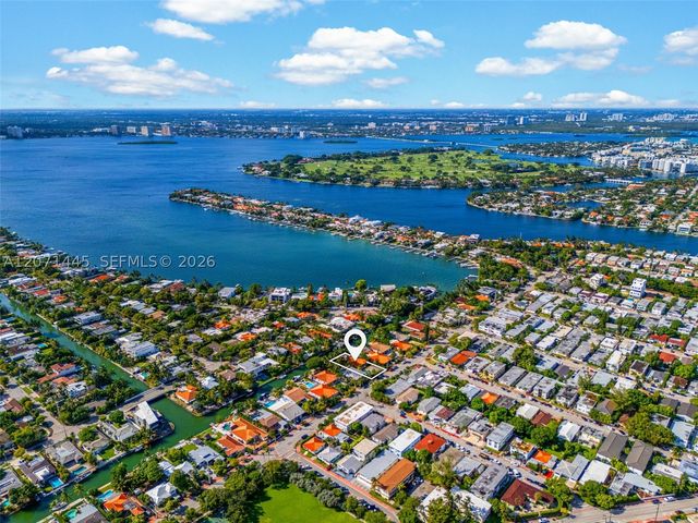 7970 Hawthorne Ave, Miami Beach, FL 33141