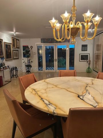 7970 Hawthorne Ave, Miami Beach, FL 33141