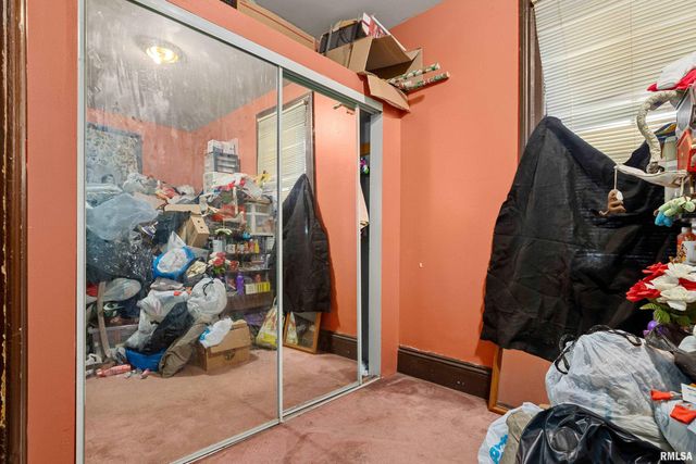 1206 W JOHNSON Street, Peoria, IL 61605