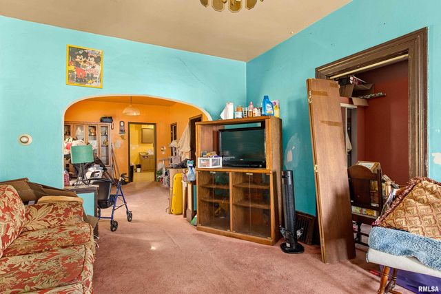 1206 W JOHNSON Street, Peoria, IL 61605