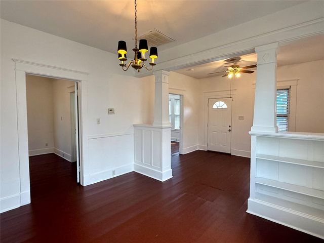 1916 26th Street, Galveston, TX 77550