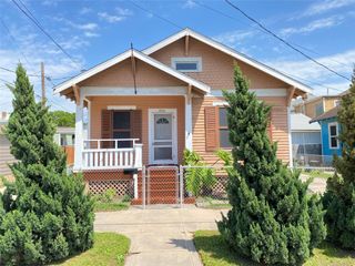 1916 26th Street, Galveston, TX 77550