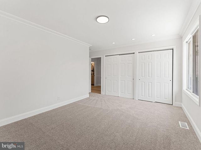 16 BRYANT RD, Blackwood, NJ 08012