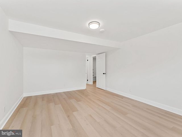 16 BRYANT RD, Blackwood, NJ 08012