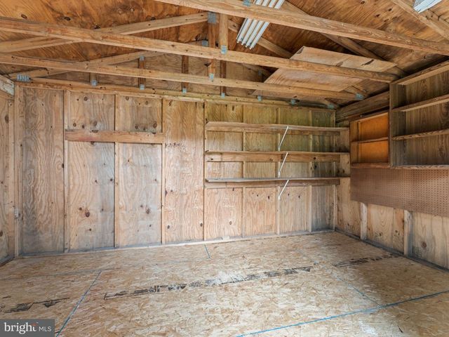 16 BRYANT RD, Blackwood, NJ 08012