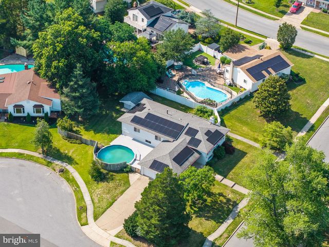 16 BRYANT RD, Blackwood, NJ 08012