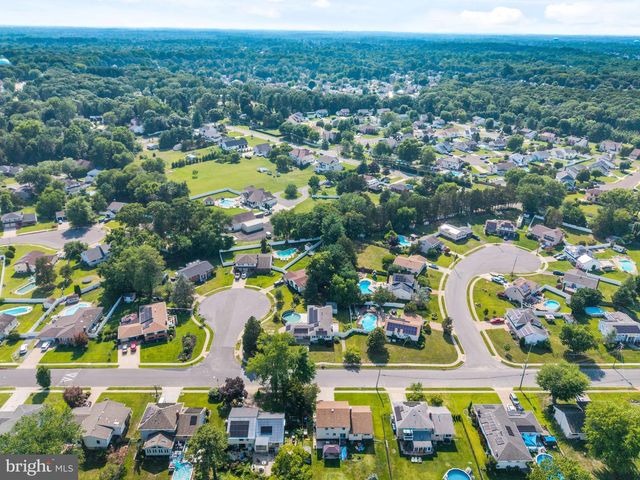 16 BRYANT RD, Blackwood, NJ 08012