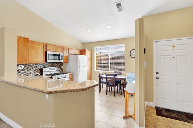 11746 Portola Court, Adelanto, CA 92301