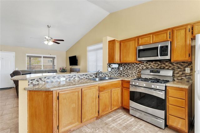 11746 Portola Court, Adelanto, CA 92301