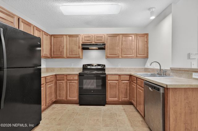 9556 ARMELLE Way 16, Jacksonville, FL 32257