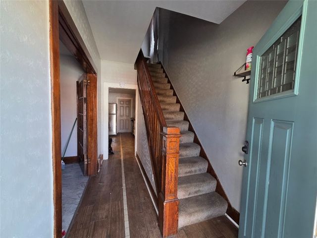 735 S 14th St, Monessen, PA 15062