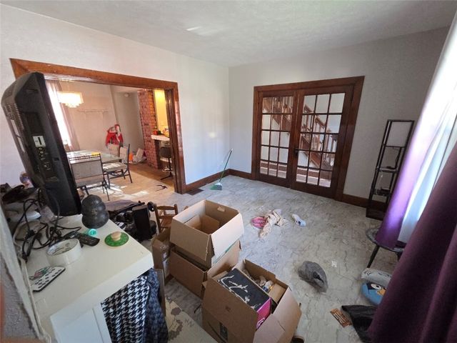 735 S 14th St, Monessen, PA 15062