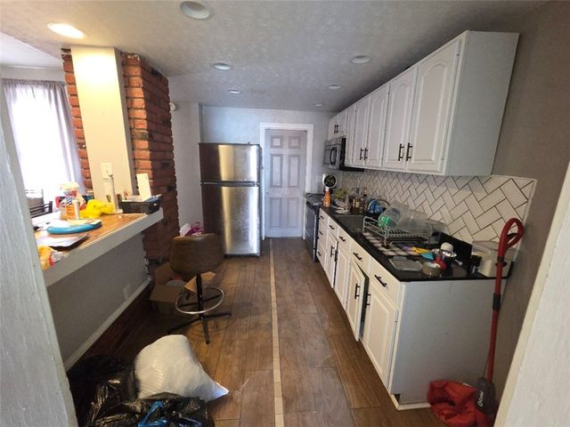 735 S 14th St, Monessen, PA 15062