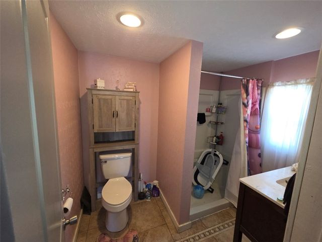 735 S 14th St, Monessen, PA 15062