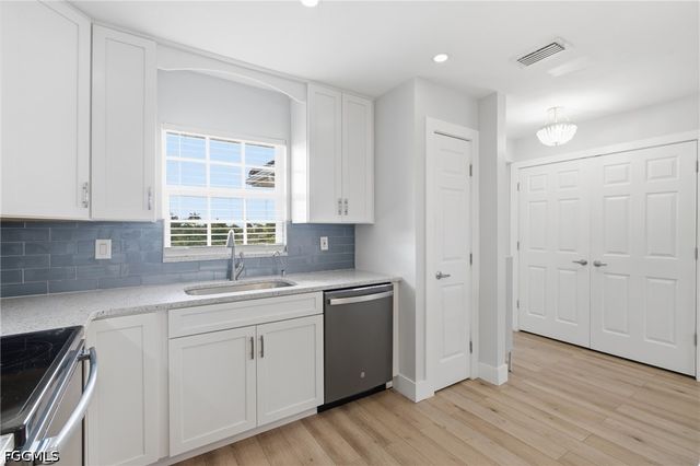 5112 Coronado PKWY 12, Cape Coral, FL 33904