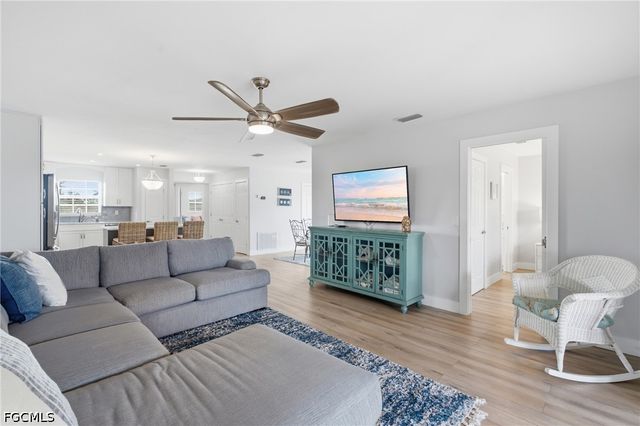 5112 Coronado PKWY 12, Cape Coral, FL 33904