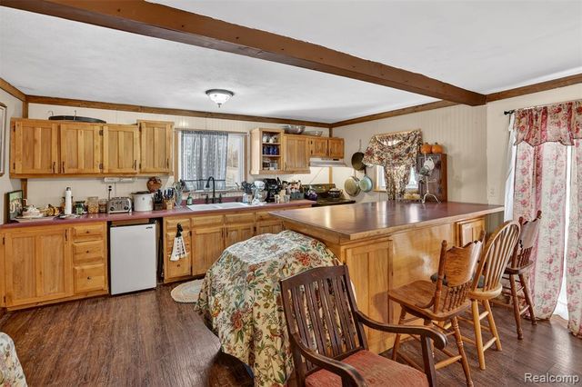 1130 S Gray Road, West Branch, MI 48661