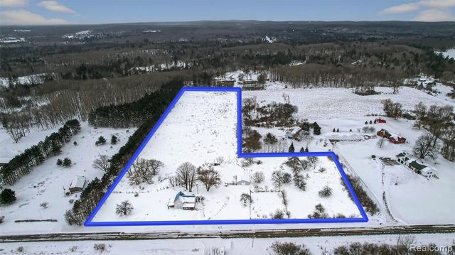 1130 S Gray Road, West Branch, MI 48661