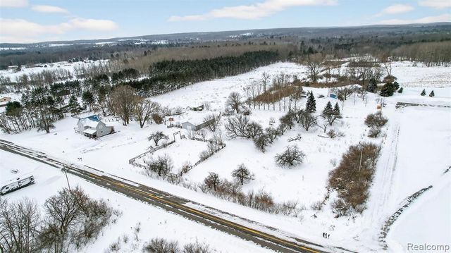 1130 S Gray Road, West Branch, MI 48661