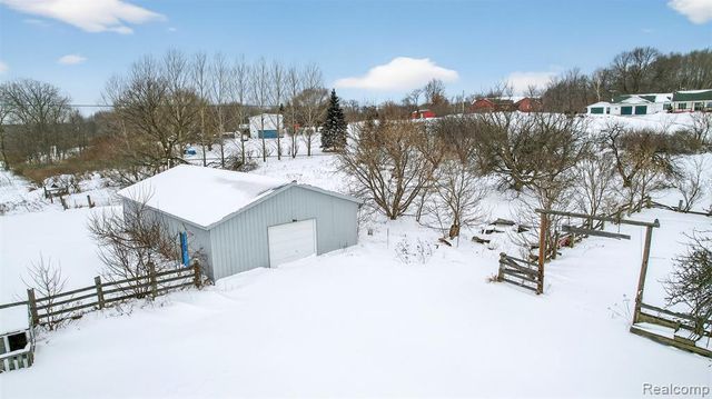 1130 S Gray Road, West Branch, MI 48661