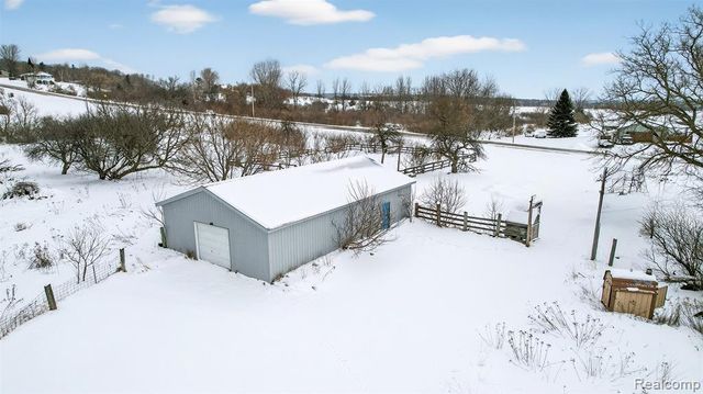1130 S Gray Road, West Branch, MI 48661