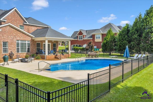 1035 Chattahoochee Drive, Bonaire, GA 31005