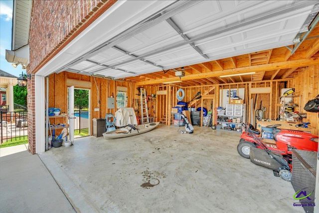 1035 Chattahoochee Drive, Bonaire, GA 31005