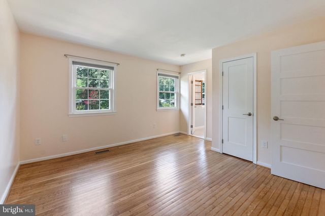 1731 TAMERISK CT, Vienna, VA 22182