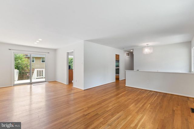 1731 TAMERISK CT, Vienna, VA 22182
