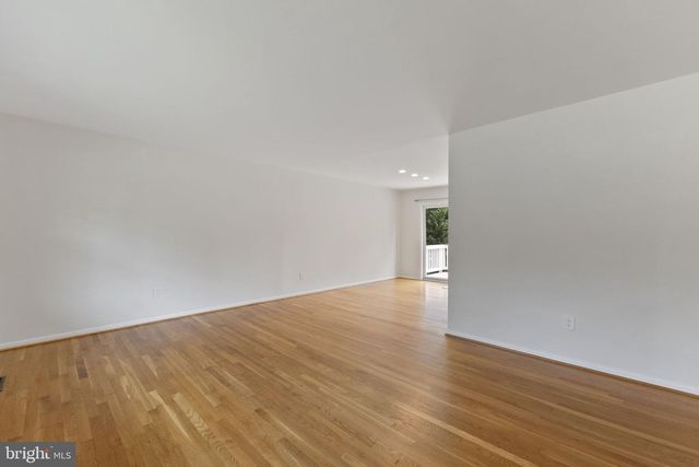 1731 TAMERISK CT, Vienna, VA 22182