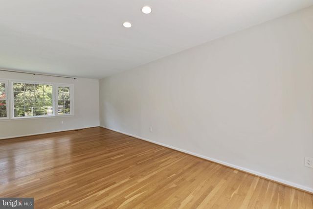 1731 TAMERISK CT, Vienna, VA 22182