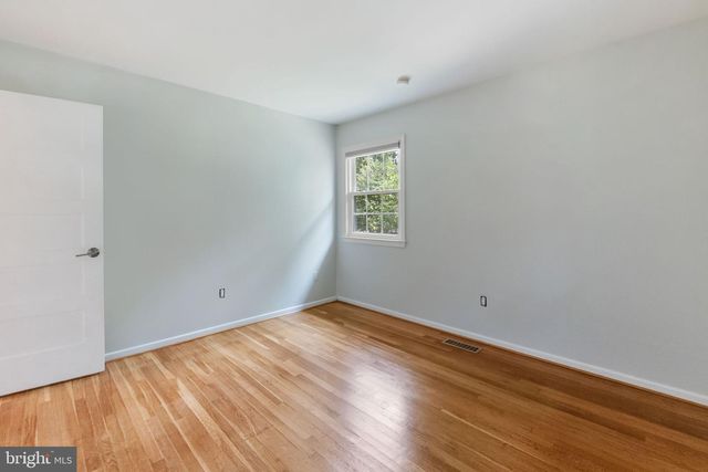1731 TAMERISK CT, Vienna, VA 22182