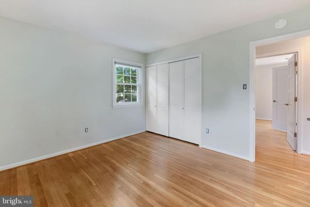 1731 TAMERISK CT, Vienna, VA 22182