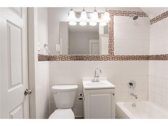 3815 2nd Ave S, Minneapolis, MN 55409