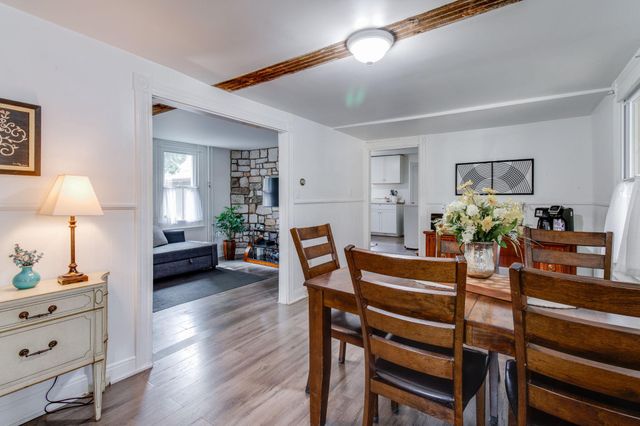 1621 EDEN RD, Lancaster, PA 17601