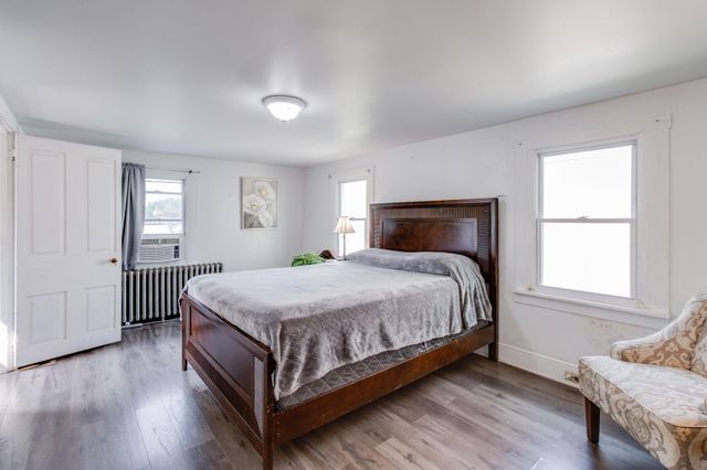 1621 EDEN RD, Lancaster, PA 17601