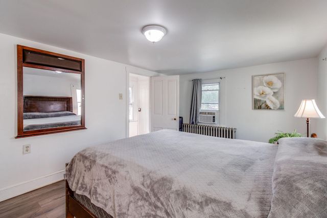 1621 EDEN RD, Lancaster, PA 17601